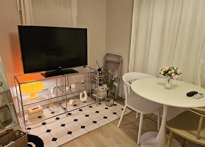 아파트 Danbam Sinchon, 2br Up To 3 People *